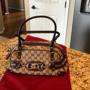 Classes Gucci canvas with leather trim purse